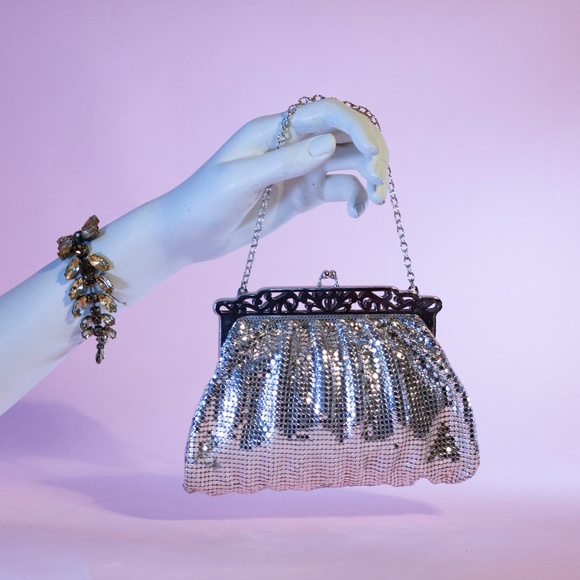 Vintage 1940's WHITING & DAVIS silver mesh evening bag - Picture 10 of 15